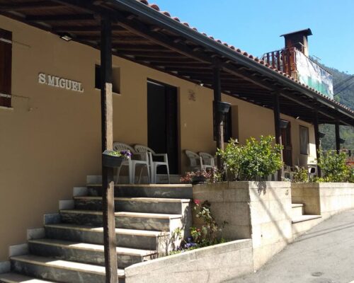 31326812_643703479308206_3708908679064453120_n