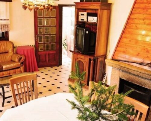 casa-montanha-sala-lareira-820x440 casa-montanha-sala-lareira-820x440